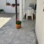 Dora