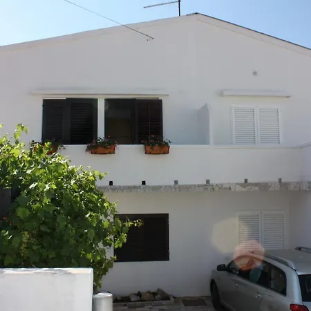 Dora Appartement Pag Town